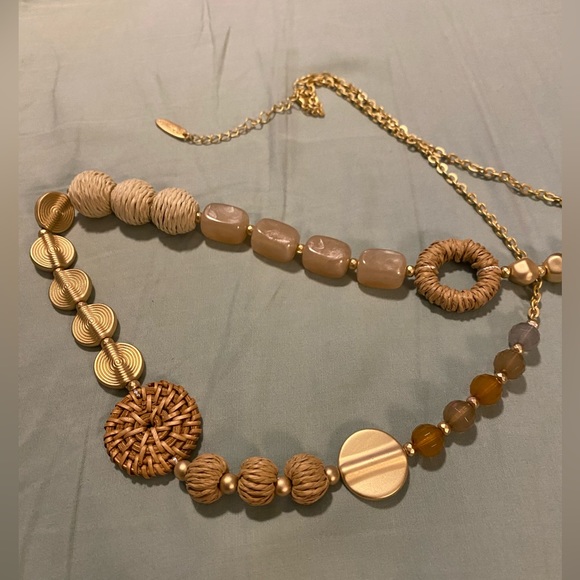 Plunder gold tone and wicker beads/ circle designs with gold tone chain. NWOT. - Picture 2 of 3